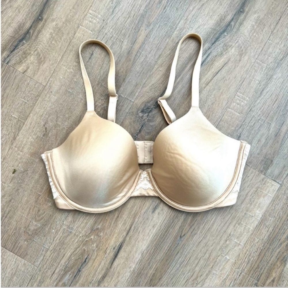 NWOT Maidenform Light Lined Full Coverage Bra